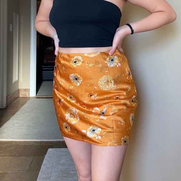 Silky Floral Skirt - Picture 1 of 3